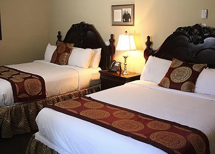New World Downtown 3* Pensacola