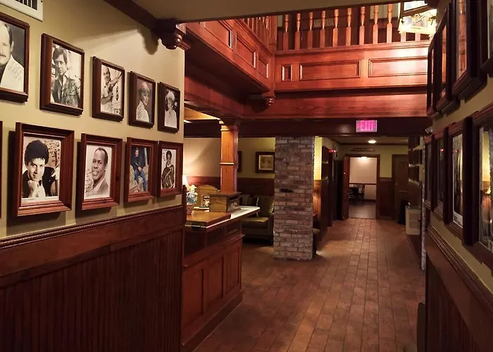 New World Downtown Inn